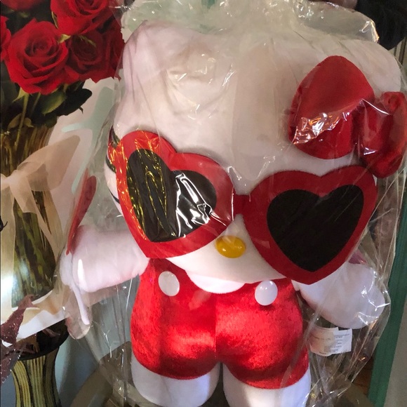 HUGE HELLO KITTY - Picture 3 of 9